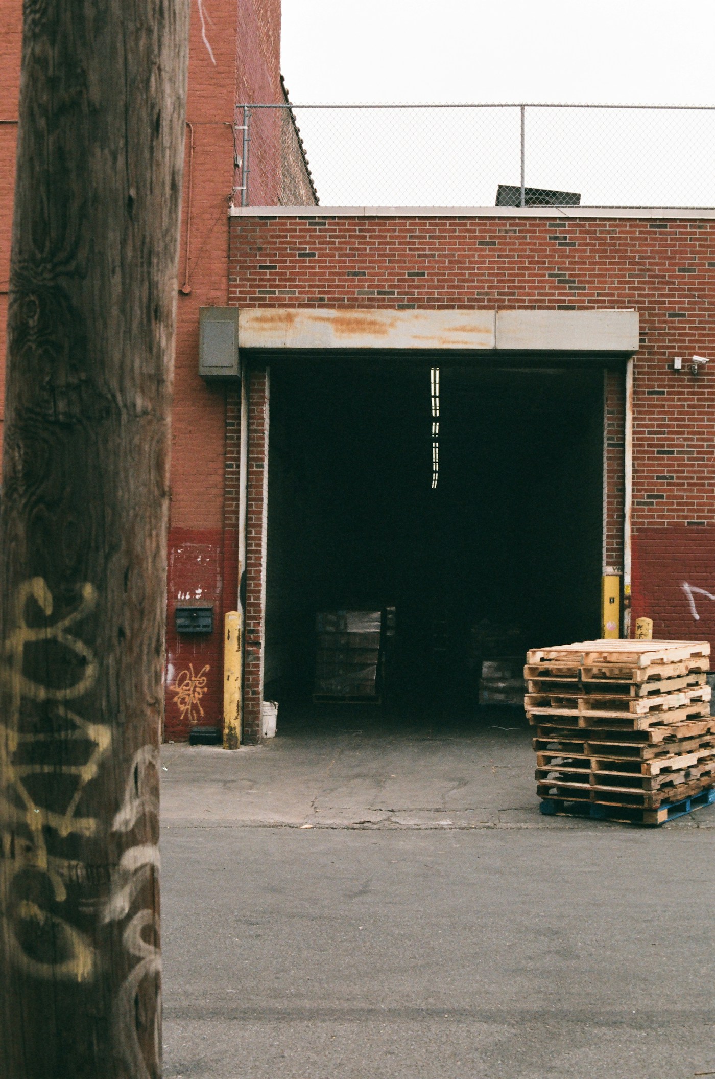 Palletized freight move example